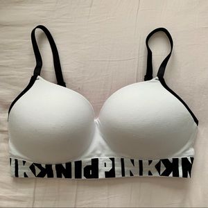 🚫SOLD🚫VS PINK cool & comfy white wireless bra